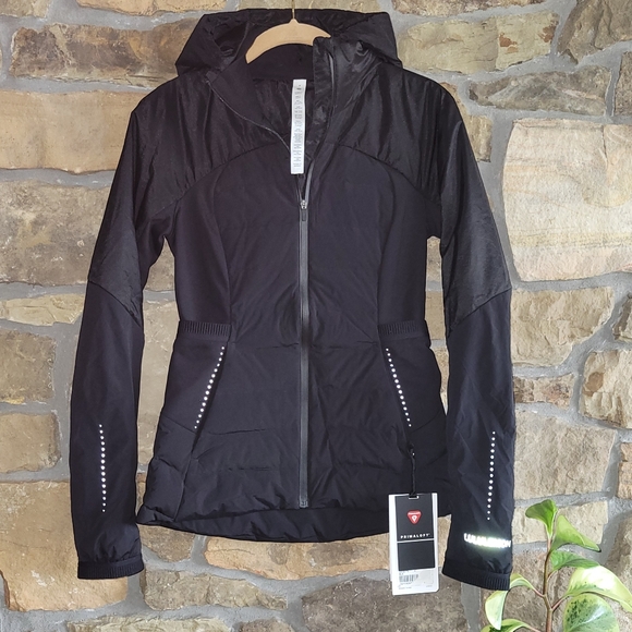 NWT Lululemon Down for It All Jacket 4 Black Hoodie Reflective Dots - Picture 1 of 15